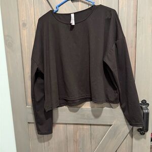 Cropped Sporty Black Long Sleeve Women's Top